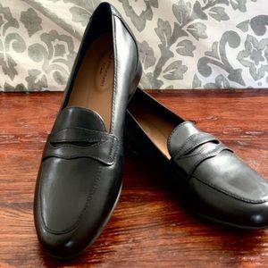 NWT Clark’s Loafers, Size 7